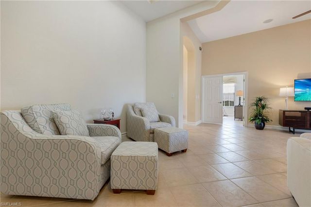 20000 Seadale CT, Estero, FL 33928
