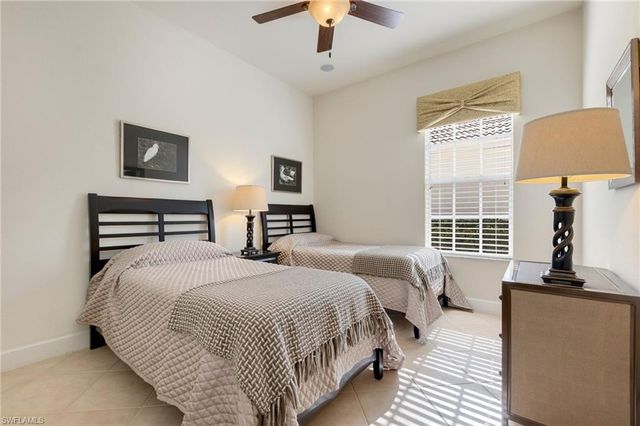 20000 Seadale CT, Estero, FL 33928