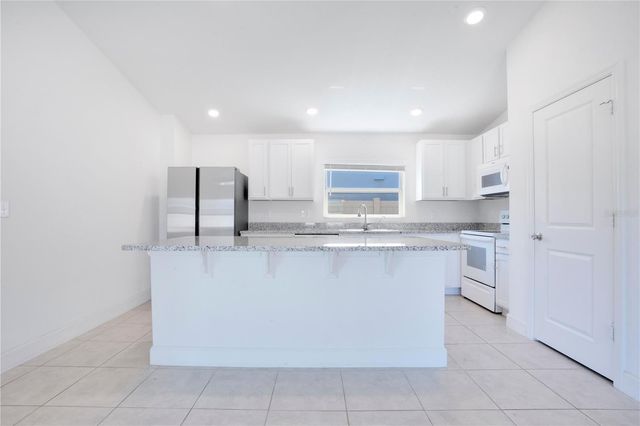 204 MILES COURT, Davenport, FL 33837