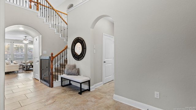 909 Kauri Cliffs, Cibolo, TX 78108