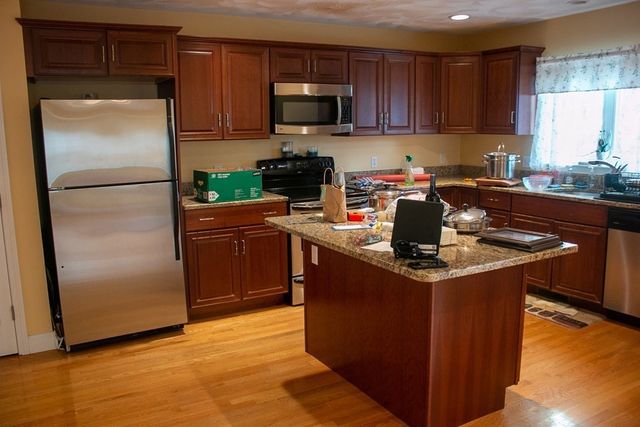 4 Humphrey 1, Wakefield, MA 01880