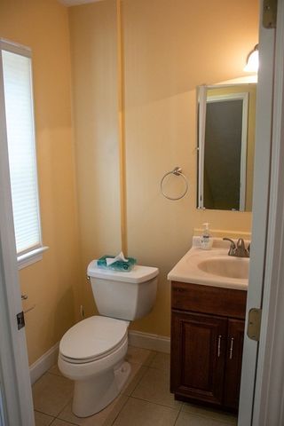 4 Humphrey 1, Wakefield, MA 01880