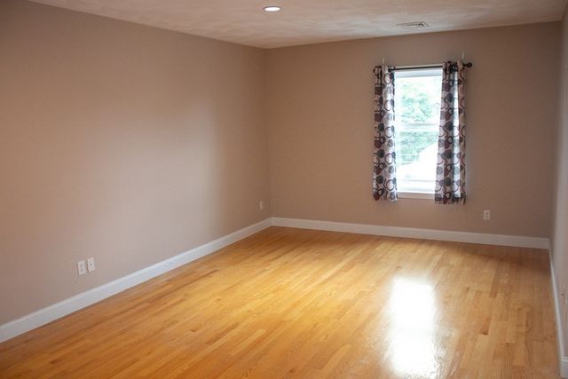 4 Humphrey 1, Wakefield, MA 01880