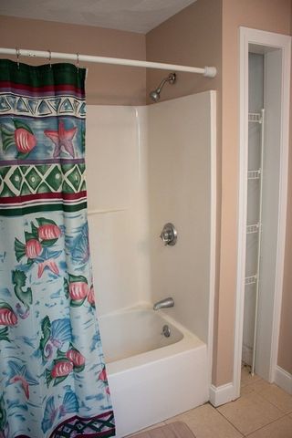 4 Humphrey 1, Wakefield, MA 01880