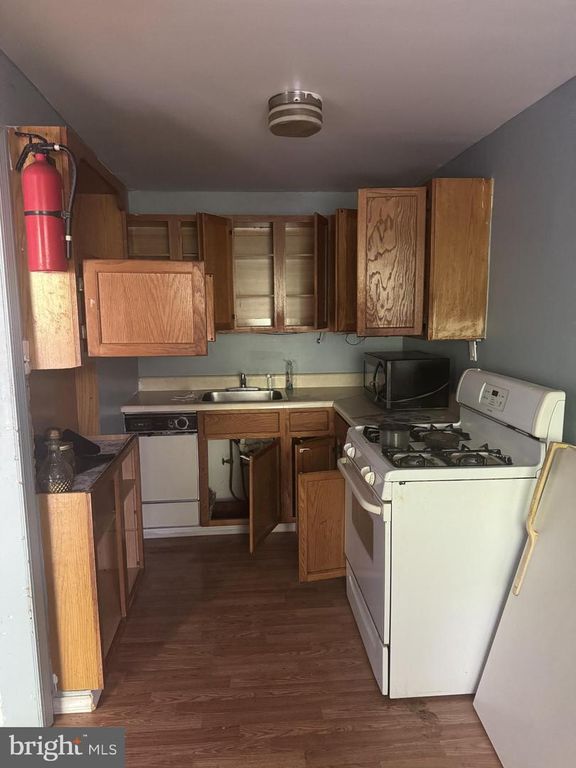 7 W 21ST ST, Chester, PA 19013
