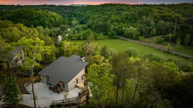 670 River Hills, Mineral Bluff, GA 30559