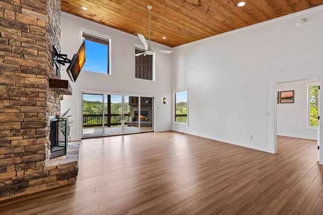 670 River Hills, Mineral Bluff, GA 30559