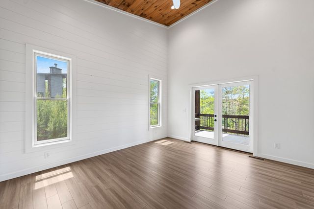 670 River Hills, Mineral Bluff, GA 30559