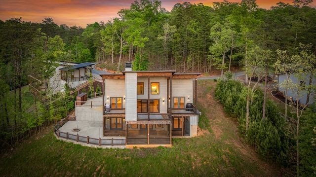 670 River Hills, Mineral Bluff, GA 30559