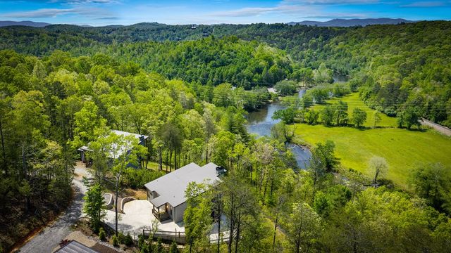 670 River Hills, Mineral Bluff, GA 30559