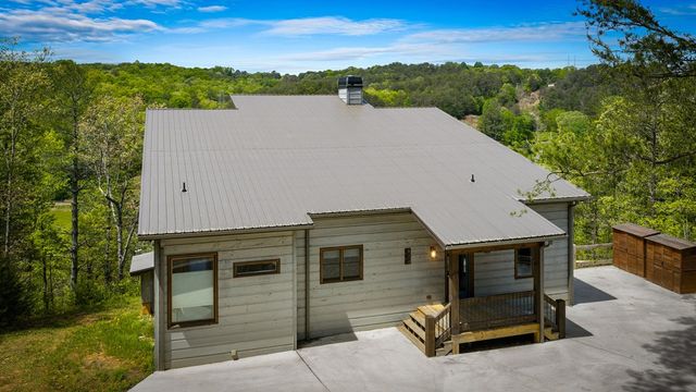 670 River Hills, Mineral Bluff, GA 30559
