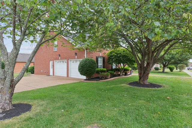 161 Peppertree Ln, Gallatin, TN 37066