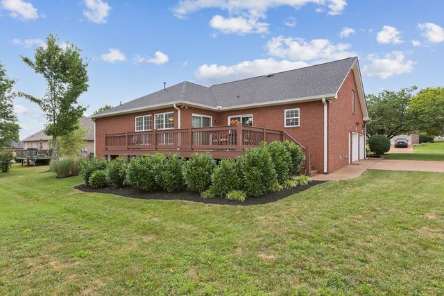 161 Peppertree Ln, Gallatin, TN 37066