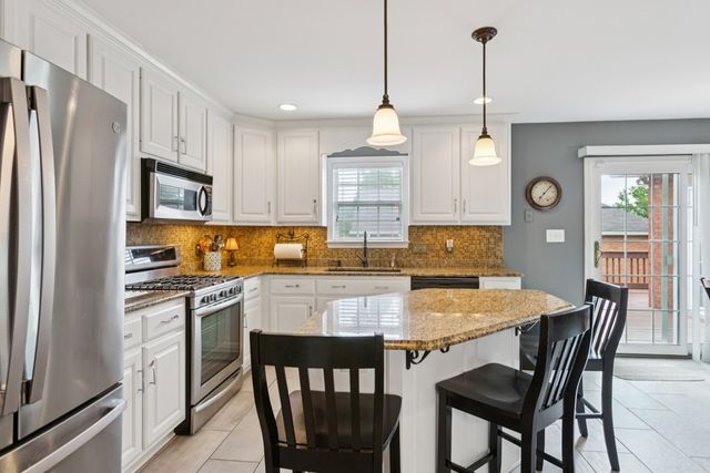 161 Peppertree Ln, Gallatin, TN 37066