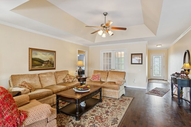 161 Peppertree Ln, Gallatin, TN 37066