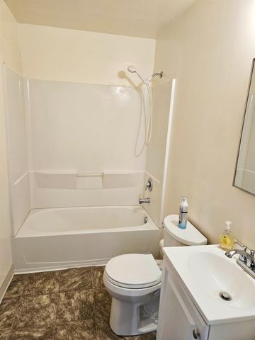 3905 Fell St, Sacramento, CA 95838