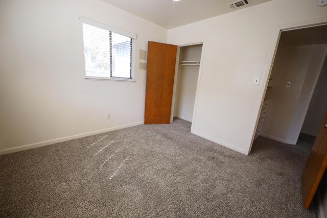 3905 Fell St, Sacramento, CA 95838