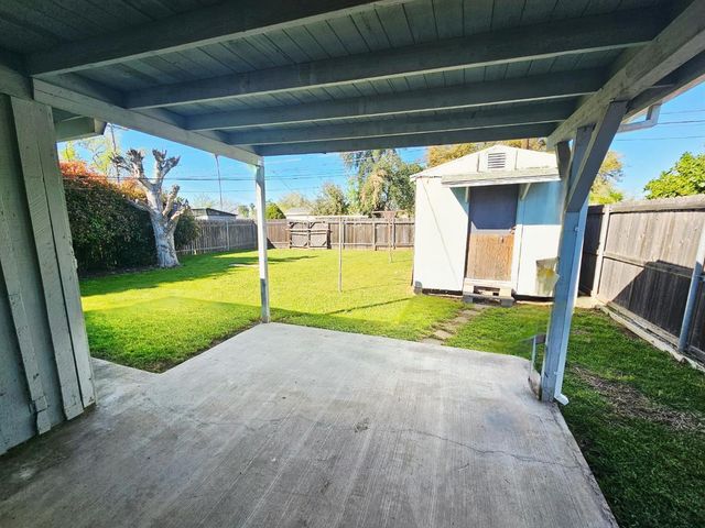 3905 Fell St, Sacramento, CA 95838