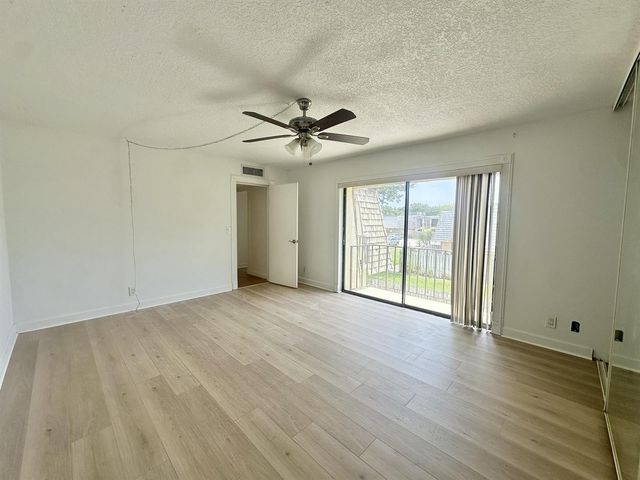 173 Lake Arbor Drive, Palm Springs, FL 33461