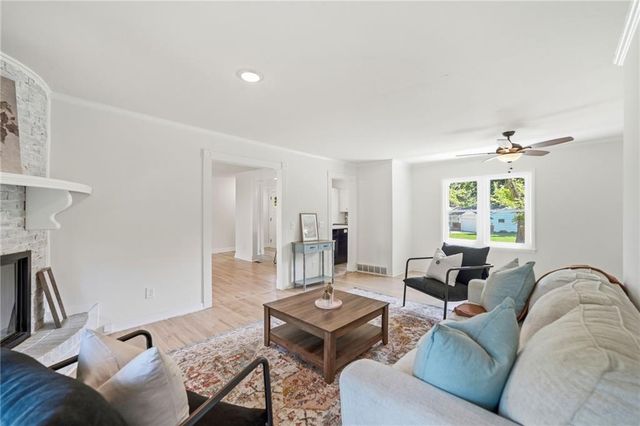 3706 W 96th Street, Overland Park, KS 66206