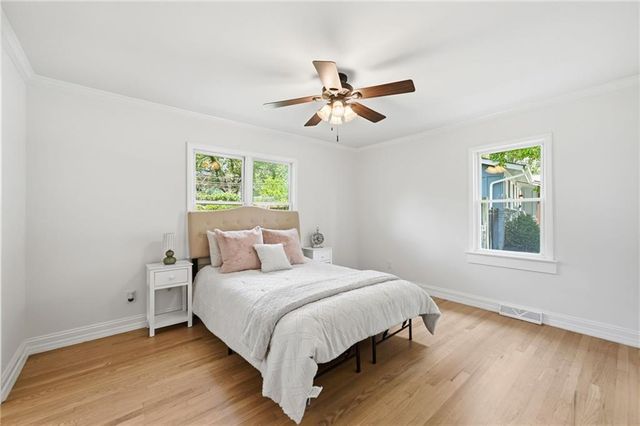 3706 W 96th Street, Overland Park, KS 66206