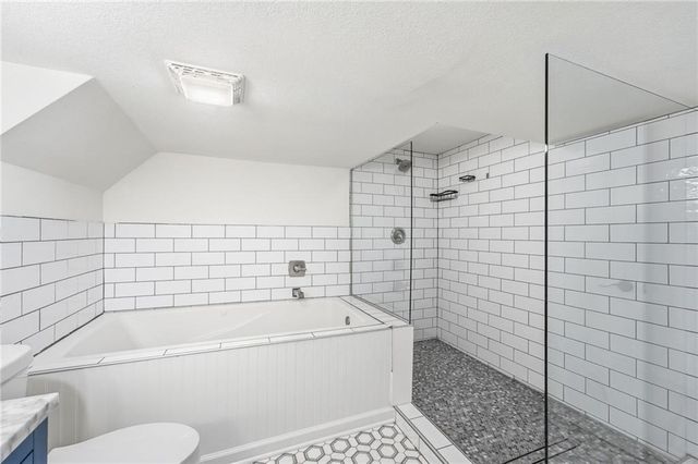 3706 W 96th Street, Overland Park, KS 66206