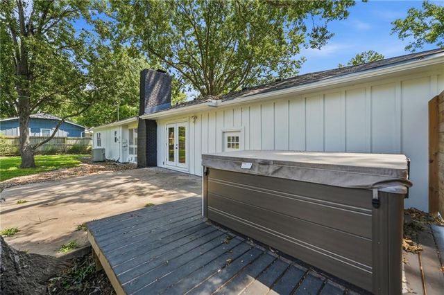 3706 W 96th Street, Overland Park, KS 66206