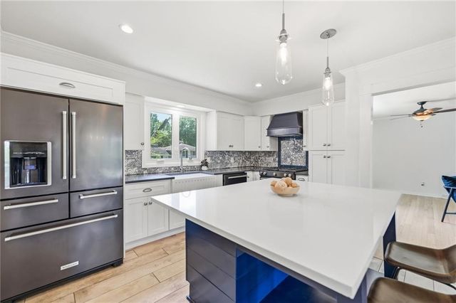3706 W 96th Street, Overland Park, KS 66206