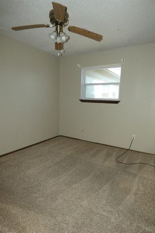 1907 NW Great Plains Blvd, Lawton, OK 73505