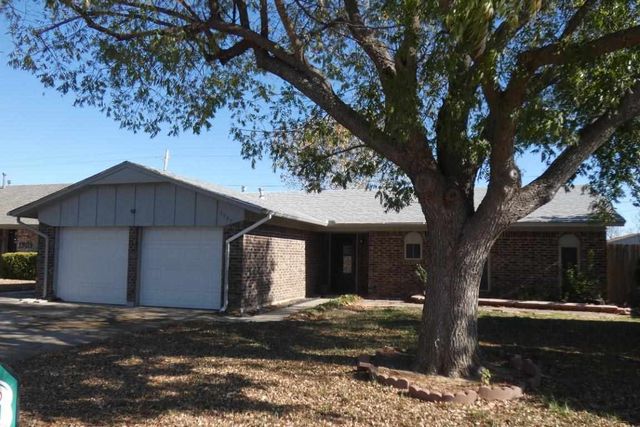 1907 NW Great Plains Blvd, Lawton, OK 73505