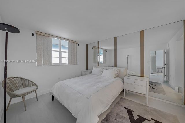 465 Ocean Dr 1102, Miami Beach, FL 33139