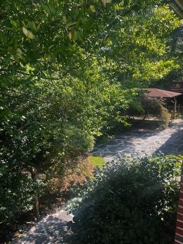 564 Wimbledon Road NE, Atlanta, GA 30324