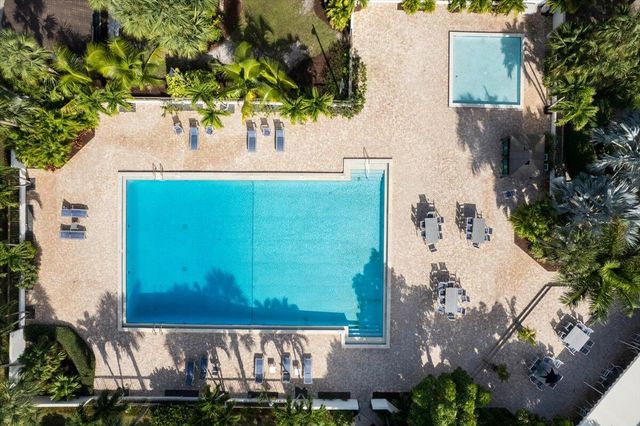 1338 Breakers West Boulevard, West Palm Beach, FL 33411