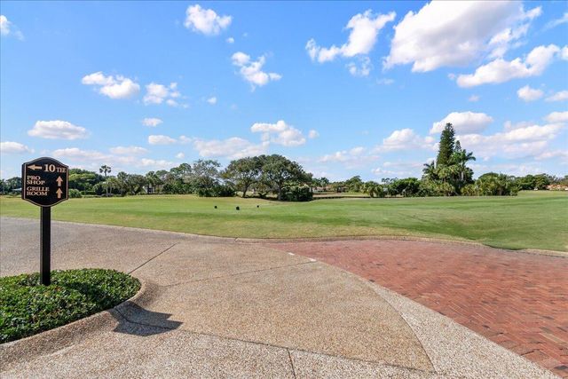 1338 Breakers West Boulevard, West Palm Beach, FL 33411