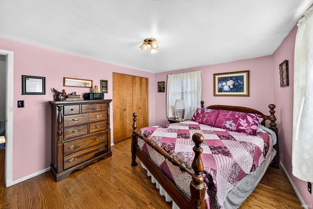 23737 Decamp Boulevard, Elkhart, IN 46516
