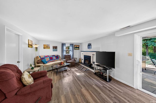 23737 Decamp Boulevard, Elkhart, IN 46516
