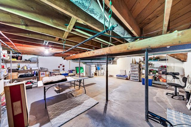 23737 Decamp Boulevard, Elkhart, IN 46516