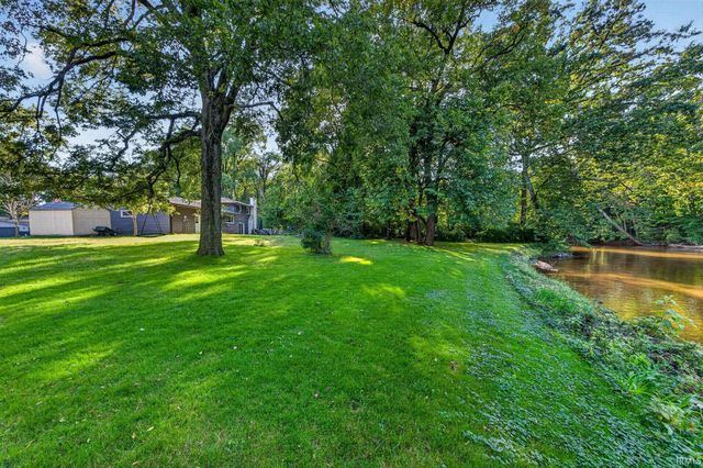 23737 Decamp Boulevard, Elkhart, IN 46516