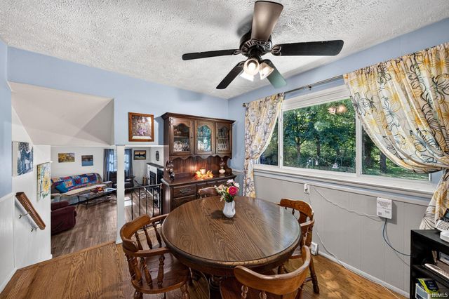 23737 Decamp Boulevard, Elkhart, IN 46516