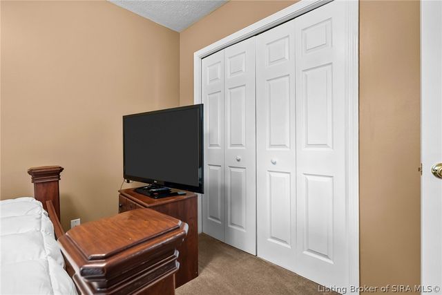 922 Presidential Place, Jeffersonville, IN 47130