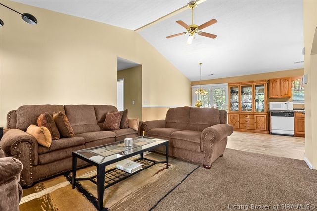 922 Presidential Place, Jeffersonville, IN 47130