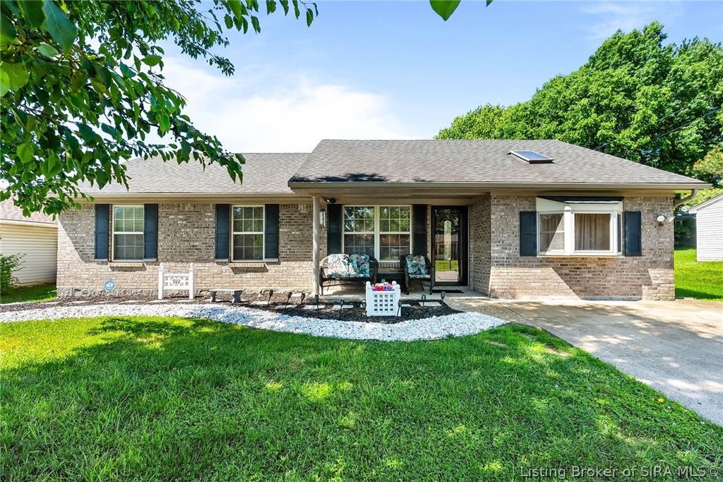 922 Presidential Place, Jeffersonville, IN 47130