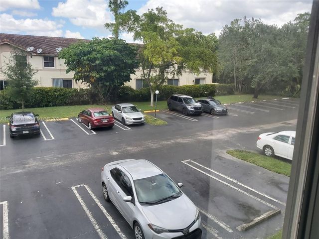 2501 Riverside Dr 212-A, Coral Springs, FL 33065