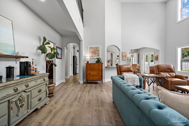 5528 Heatherton Rd, Milton, FL 32570