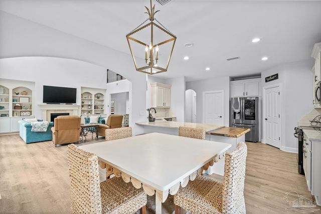 5528 Heatherton Rd, Milton, FL 32570