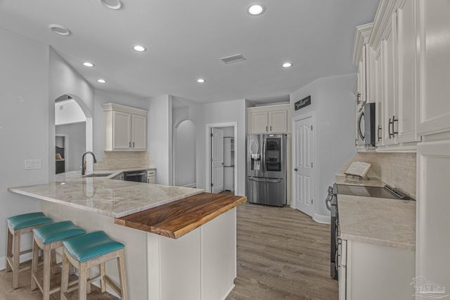 5528 Heatherton Rd, Milton, FL 32570