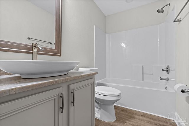 5528 Heatherton Rd, Milton, FL 32570