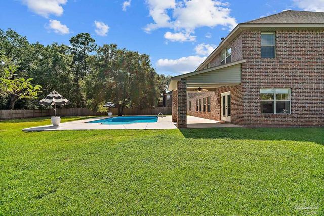 5528 Heatherton Rd, Milton, FL 32570