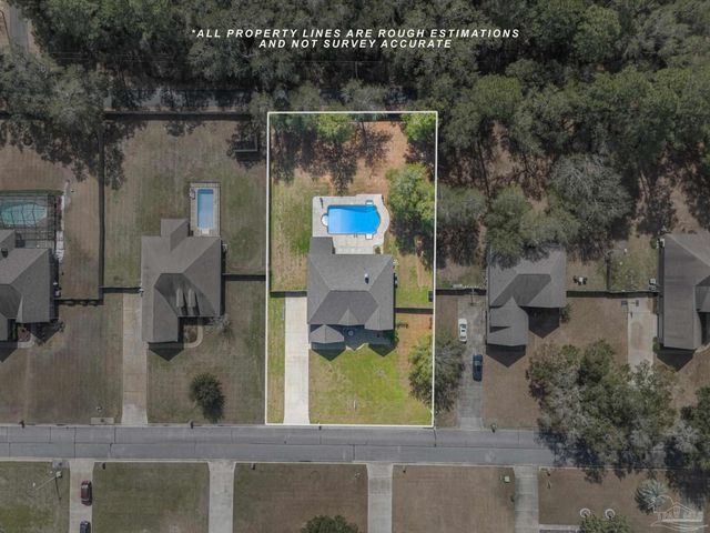 5528 Heatherton Rd, Milton, FL 32570