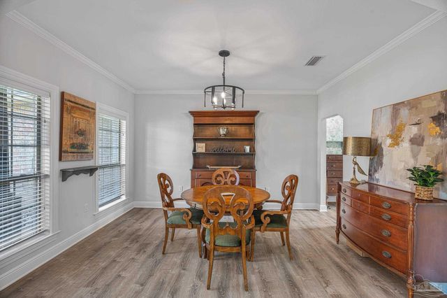 5528 Heatherton Rd, Milton, FL 32570